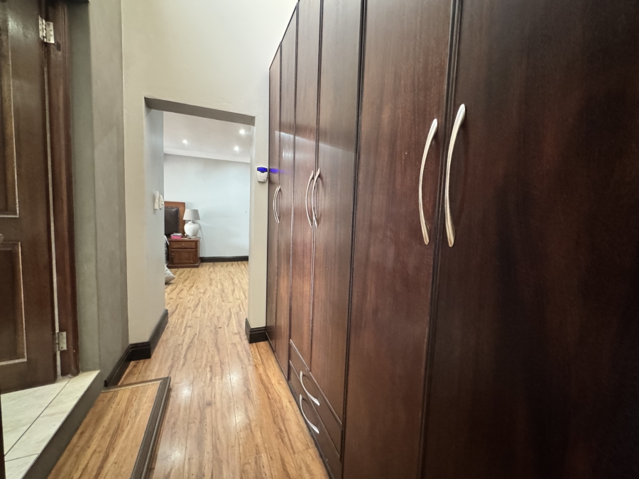 4 Bedroom Property for Sale in Wilkoppies North West